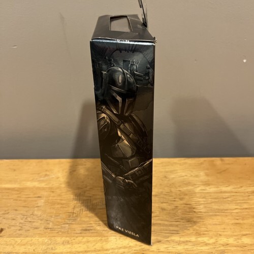 Star Wars The Black Series Carbonized Collection - Paz Vizsla 6" Action Figure Item image 2