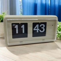 TWEMCO QT-30 Beige / Tan  Table Flip Clock Pre-owned Tested Nice Quartz - $171.49