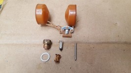 1984 1985 1986 1987 Honda GL1200 Goldwing float w/ pin &amp; needle valve ASSY - $13.86