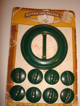 Vintage Green Plastic Buckle + 8 Buttons - £6.28 GBP
