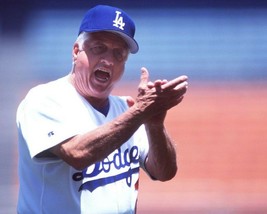 Tommy Lasorda 8X10 Photo Los Angeles Dodgers Baseball Picture Mlb - £3.88 GBP