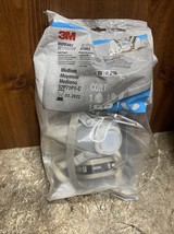 3M Paint Spray Respirator Medium OV P95 Lightweight Comfort Disposable - $658.63 MXN