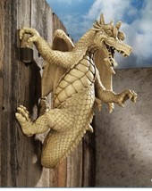 Medieval Dragon Climbing Wall Statue (dt) - £158.75 GBP