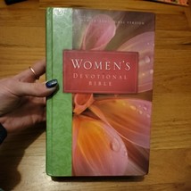 Women&#39;s Devotional Bible-NIV by Zondervan - £4.53 GBP