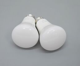 Philips Hue 476951 60W A19 LED Smart Soft White Dimmable Bulb (2 Pack) image 2