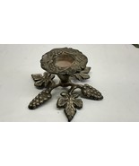 Brass Grapes/Pine Cone Leaf Candle Stick Holders, Christmas - €9,31 EUR Brass Grapes/Pine Cone Leaf Candle Stick Holders, Christmas - €9,31 EUR