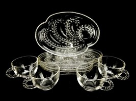 Federal Glass Snack Set, 4 Plates &amp; 4 Cups, Homestead Pattern, Original Box - £38.79 GBP