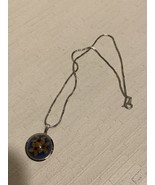 Vintage flower-infused round bulge necklace - $19.33