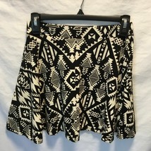 Pink Victorias Secret Womens Sz S Black Cream Flare Mini Skirt RN 54867 - £7.73 GBP