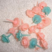 Vintage 13 Pink &amp; 5 Blue Plastic Flowers Cake Decorating Candle Holders - $6.88 CAD