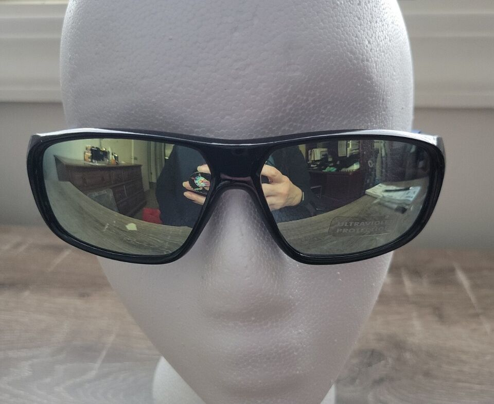 Sunglasses Black, Brand New, Ultraviolet Protection, unisex - $9.85