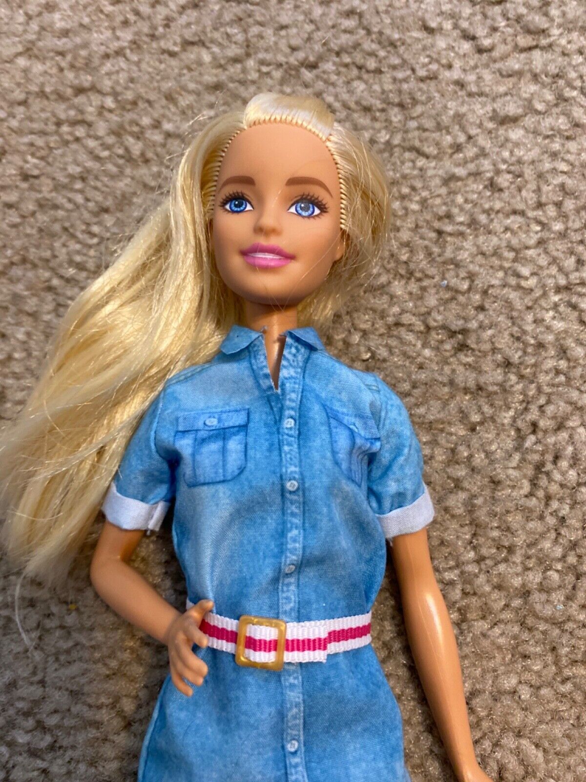 MATTEL 2019 BARBIE DREAMHOUSE ADVENTURES TRAVEL DOLL w/ original DRESS Dolls & Doll Playsets