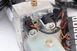 2010 Infiniti G37 Convertible Roof Hydraulic Lift Pump Lines Cylinders image 9