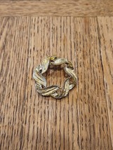 Circular Wavy Leaves Brooch Pin Pinback Gold Tone, 1.5&#39;&#39;, Vintage - $28.25 CAD