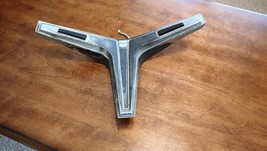 1968 Chevrolet Impala interior center steering wheel horn trim button - £39.44 GBP