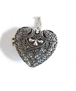Heart Necklace, Heart box, heart bead cage, Filigree heart box, Big hurt... - £28.30 GBP