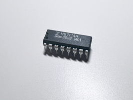 MB7114H Fujitsu PROM 1K 256x4 Programmable Read Only Memory IC DIP-16 - $7.00