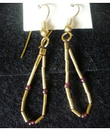 Liquid 12/20 GF Gold &amp; Garnet Looped Dangle Earrings - €8,54 EUR
