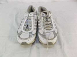 DANSKIN NOW WALKING SHOES WOMEN WOMENS WHITE sz8.5 USED/PRE-OWNED NA110223 - $9.86