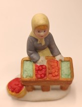 Lemax Lady Woman Selling Fruit &amp; Vegetable Christmas Village Figurine 2 3/4&quot; - £7.01 GBP