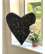 Large Black Wicker Heart- 85cm - €173,05 EUR Large Black Wicker Heart- 85cm - €173,05 EUR