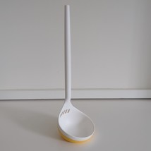 Williams-Sonoma Straining Ladle, Flat bottom White &amp; Yellow Rare HTF Sta... - $12.99