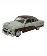 1951 Ford Custom Crestliner 2-Door Sedan 1:32 Scale Diecast Car by Akro - €12,27 EUR