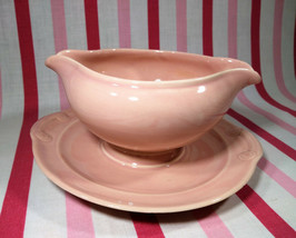Fabulous T.S.&amp; T. Lu-Ray Pastels Gravy Sauce Boat with Fixed Tray • Sharon Pink - £9.49 GBP