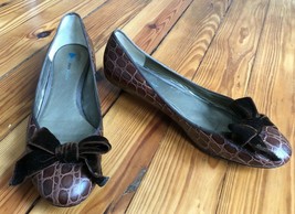 DaniBlack 8 M Brown Croc Embossed Kitten Heel Velvet Bow Pumps - $29.45