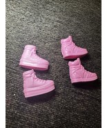 BARBIE SKIPPER DOLL LOT OF 2 PINK SNEAKER TENNIS SHOES - $170.11 MXN