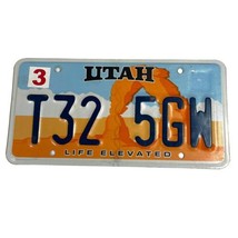 Utah Life Elevated Expired US Car License Number Plate Tag T32 5GW Man C... - $21.49