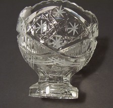Vintage Glass Candy Dish Pedestal Bowl Etched Clear Frosted Cut Design S... - $127.43 MXN