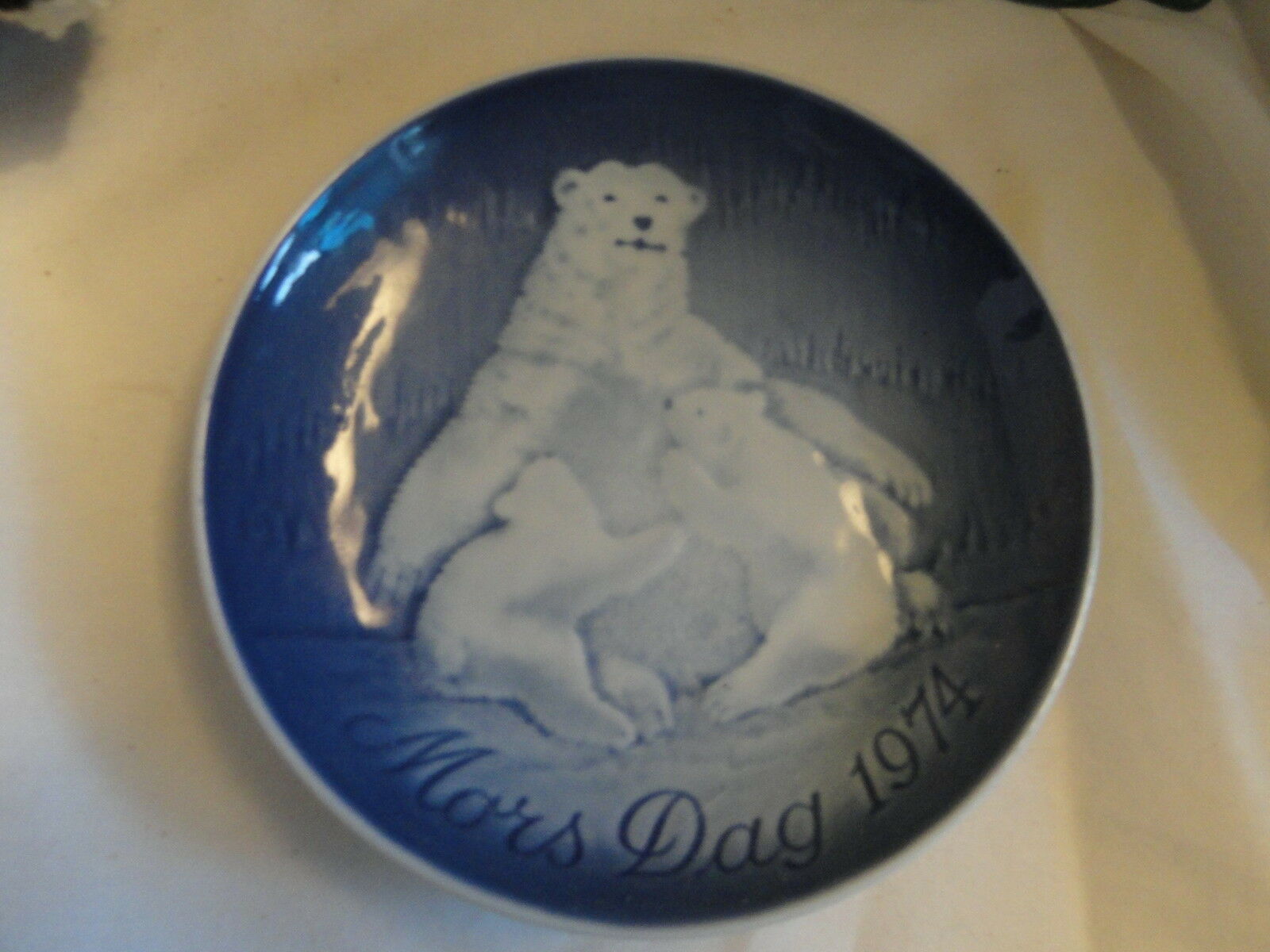 B&G Bing Grondahl Mothers Day Collectible Plate 1974 Blue & White - $9.99