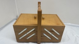 Hold Everything Italy Large wooden craft/sewing box Accordion style - $728.33 MXN