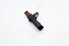 07-08 VOLKSWAGEN EOS 2.0L CAMSHAFT POSITION SENSOR Q9788 image 2