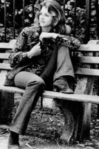 Lindsay Wagner sits on park bench from 1973 Two People 4x6 inch real photo - $4.75