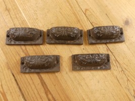 5 CAST IRON BIN PULLS HANDLES DRAWER PULLS SMALL RUSTIC BROWN ORNATE FAR... - $346.19 MXN