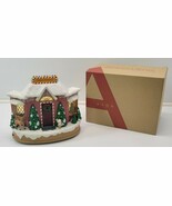 *C) Avon Rotating Santa&#39;s Workshop Holiday Christmas Decoration - $218.06 MXN