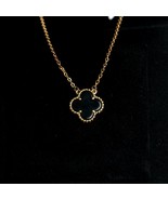 Van Cleef&amp;Arpels Vintage Alhambra bracelet, 5 motifs, 18K yellow gold - $100.00