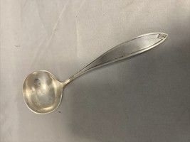 Sterling Silver Hallmark Fiesta Gravy Ladle 5..75” Discontinued Pattern - $1,198.54 MXN