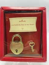 Hallmark Valentine&#39;s Day Keychain Key to My Heart Metal Love Vintage NOS NEW - £8.08 GBP