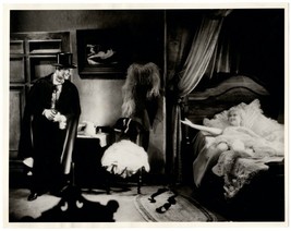 *DR. JEKYLL AND MR. HYDE (1931) Fredric March In Boudoir of Miriam Hopkins 8x10 - £19.66 GBP