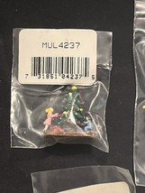 Christmas Tree and Children 1:144 1&quot; = 1&#39; Scale Dollhouse Miniatures 14.... - $14.99