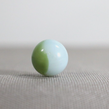 Vintage Peltier Peerless Patch Shooter Marble 5/8in Translucent Green White - £7.16 GBP