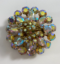 Vintage Gold Toned Clear Glass Crystal Circular Flower Brooch Pin - £23.67 GBP