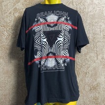Sean John T-Shirt Zebra Black XL - $14.73