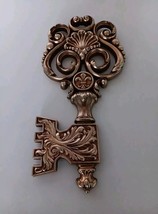 Skeleton Key Wall Hanging Plaque Retro Syroco Inc. Gold Antique Color #3... - $216.98 MXN