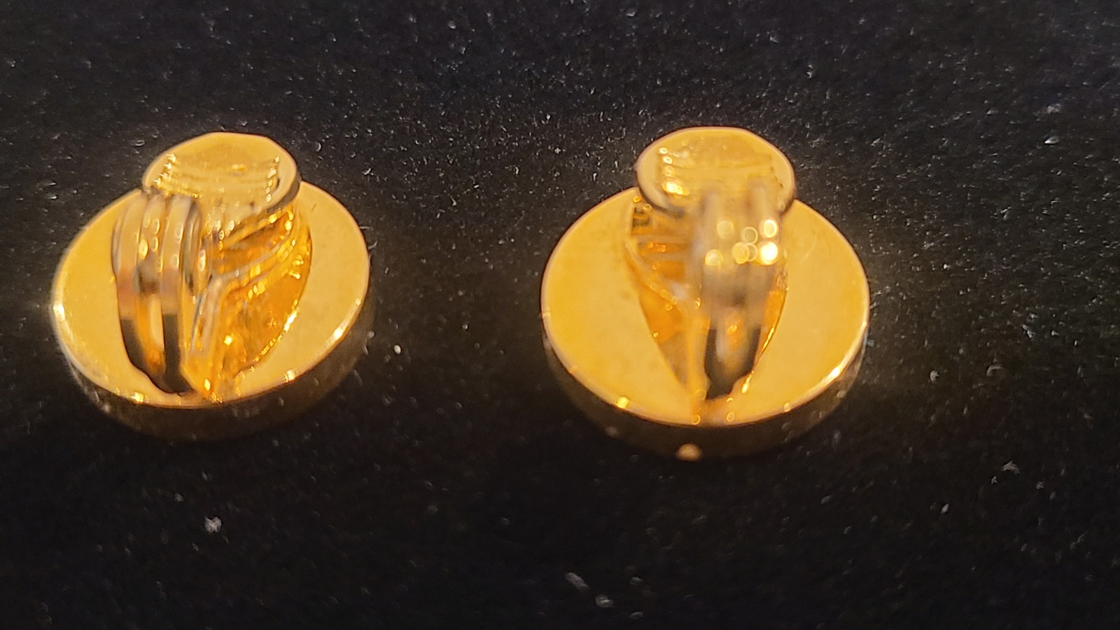 Monet Vintage Gold Tone Clip-On Cream/Off-White Enamel Earrings Item image 8