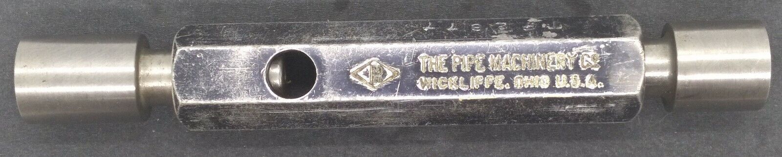 THE PIPE MACHINERY CO. Pin Bore Gage Go .640 No Go.649 - $13.99