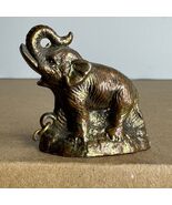 Vintage Elephant Figurine MINIATURE Lucky Charm Brass or Bronze - €15,57 EUR Vintage Elephant Figurine MINIATURE Lucky Charm Brass or Bronze - €15,57 EUR